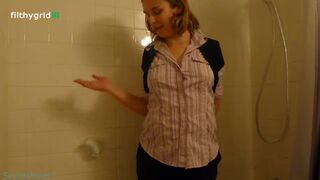 Covering her self in scat #2, ScatKings.com Scat Porn 23 ScatKings.com Scat Porn